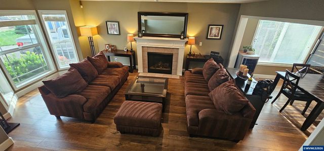 1069 Chardonnay Lp NE, Keizer, OR 97303
