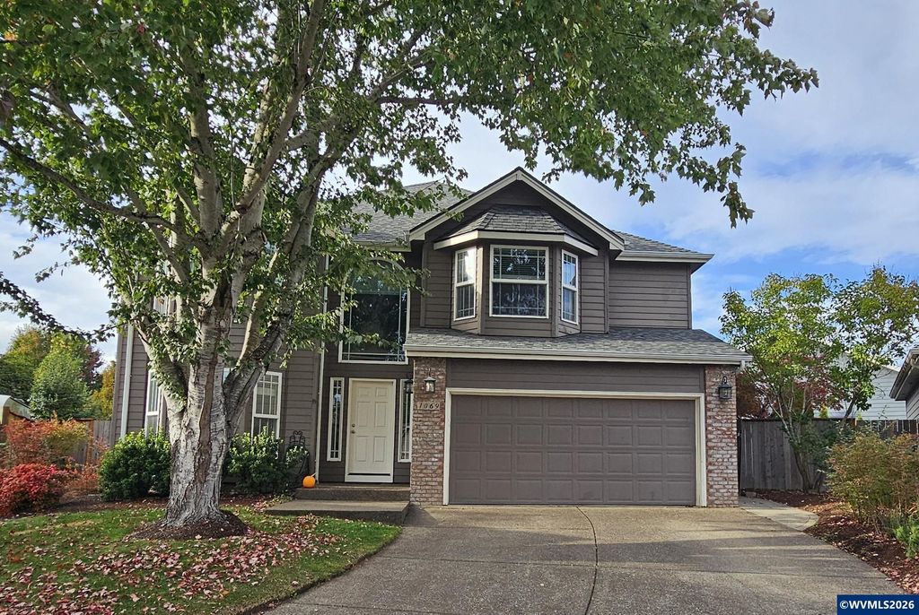1069 Chardonnay Lp NE, Keizer, OR 97303