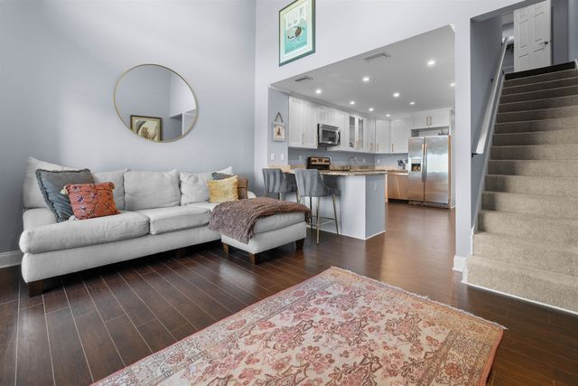 909 S Ponce De Leon Blvd, St Augustine, FL 32084