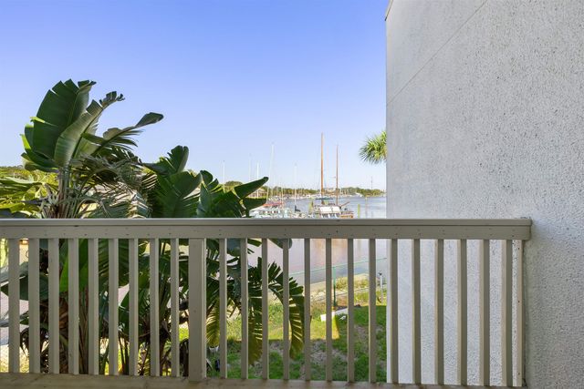 909 S Ponce De Leon Blvd, St Augustine, FL 32084