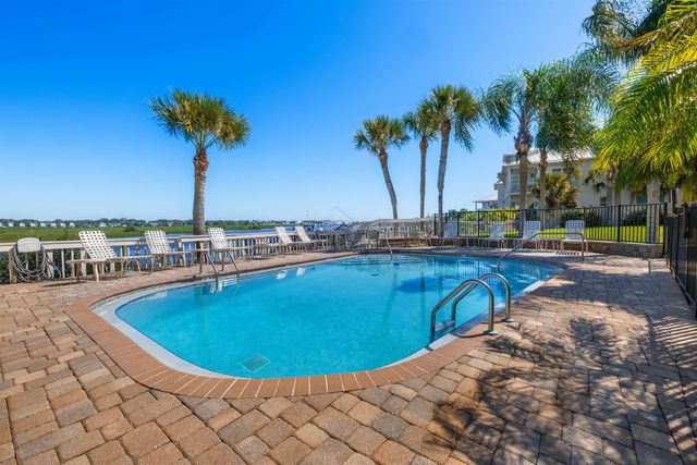 909 S Ponce De Leon Blvd, St Augustine, FL 32084