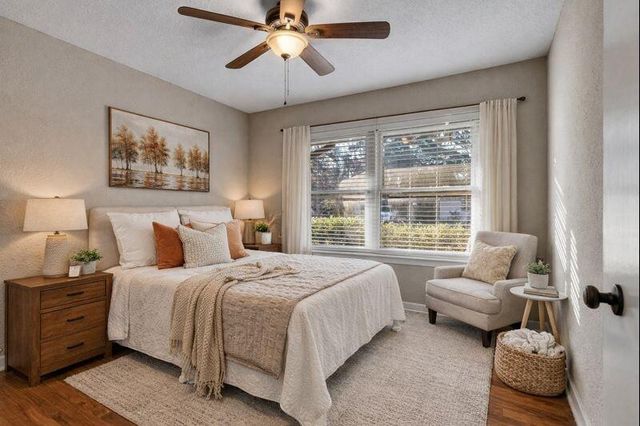 219 E Janisch Road, Houston, TX 77022