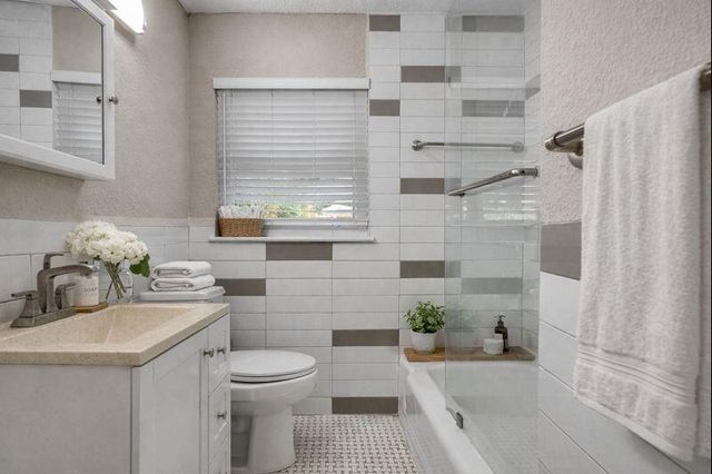 219 E Janisch Road, Houston, TX 77022