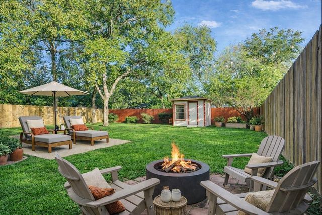 219 E Janisch Road, Houston, TX 77022