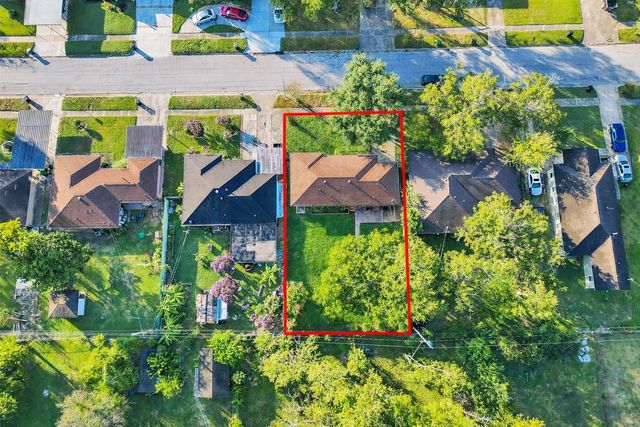 219 E Janisch Road, Houston, TX 77022