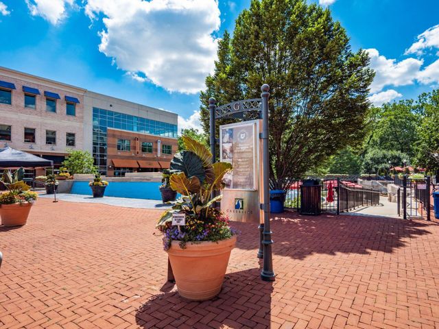 315 Denison Avenue, Columbus, OH 43230