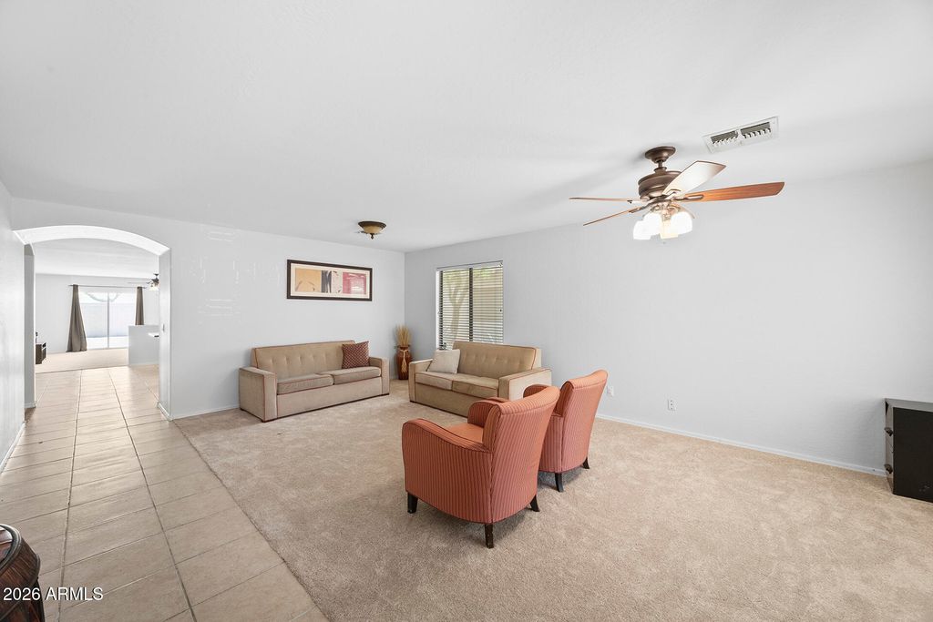 1773 E CARDINAL Drive, Casa Grande, AZ 85122 — photo 3