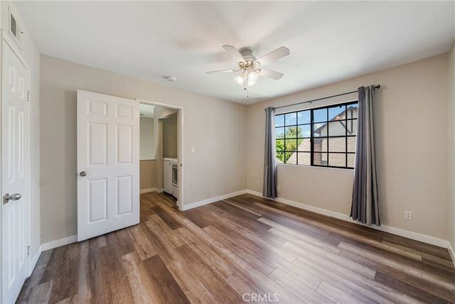 543 W Wilson 7, Costa Mesa, CA 92627