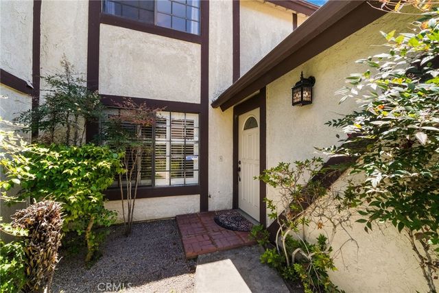 543 W Wilson 7, Costa Mesa, CA 92627