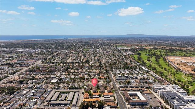 543 W Wilson 7, Costa Mesa, CA 92627