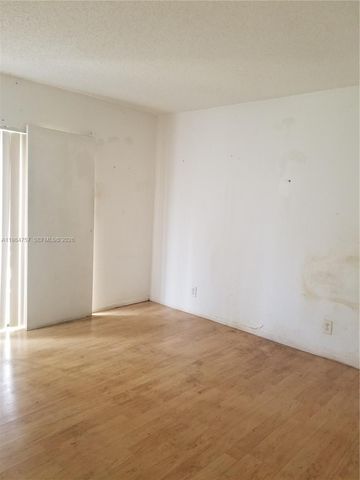 10886 Royal Palm Blvd 10886, Coral Springs, FL 33065