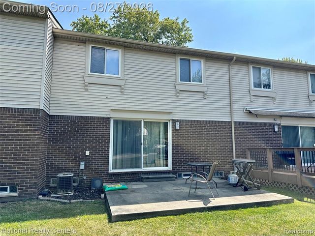 2057 W Franklin Drive 41, Canton, MI 48187