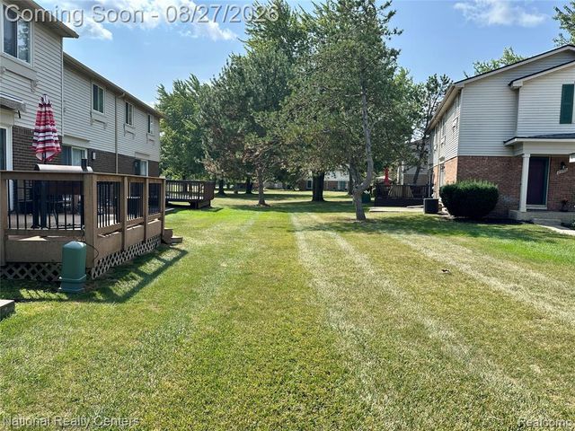 2057 W Franklin Drive 41, Canton, MI 48187