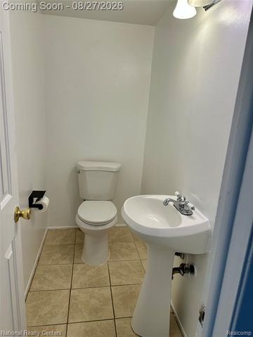 2057 W Franklin Drive 41, Canton, MI 48187