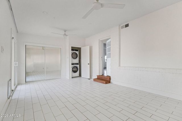 1950 W PALM Lane, Phoenix, AZ 85009