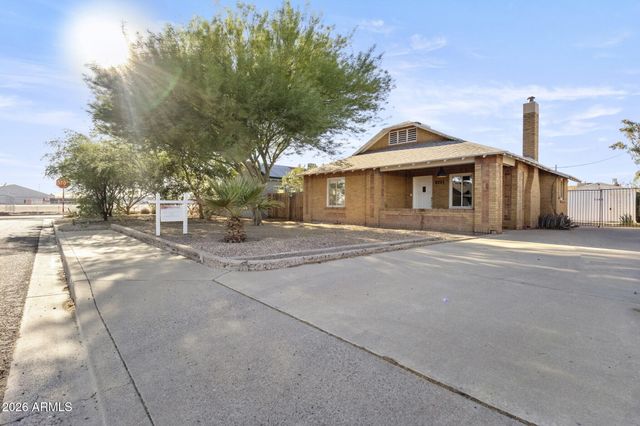 1950 W PALM Lane, Phoenix, AZ 85009