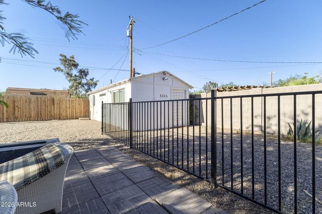1950 W PALM Lane, Phoenix, AZ 85009