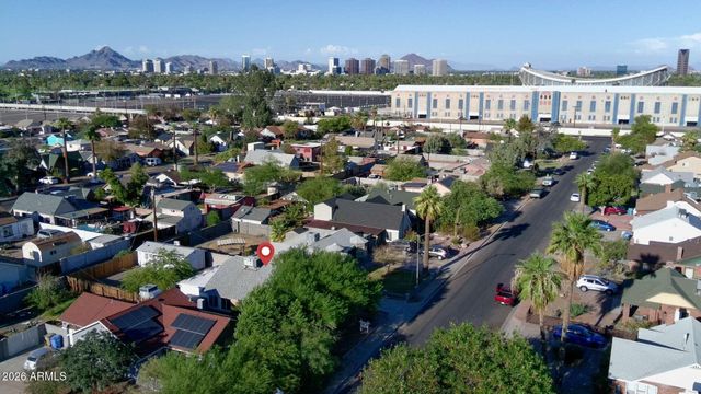 1950 W PALM Lane, Phoenix, AZ 85009