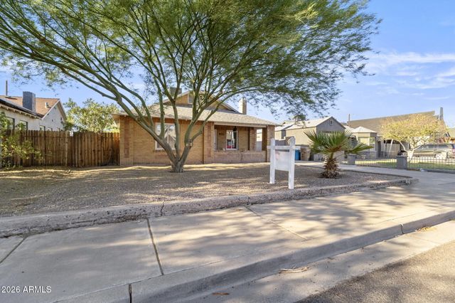 1950 W PALM Lane, Phoenix, AZ 85009