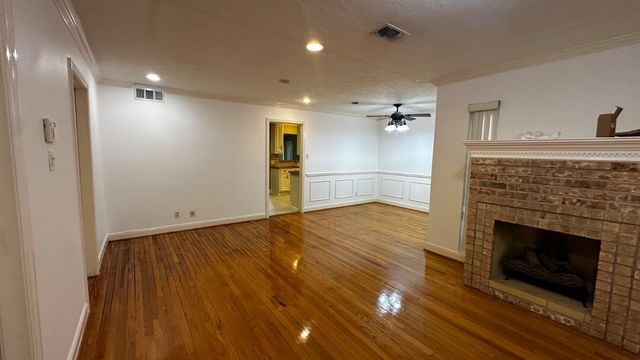 3323 Cloverdale Street, Houston, TX 77025