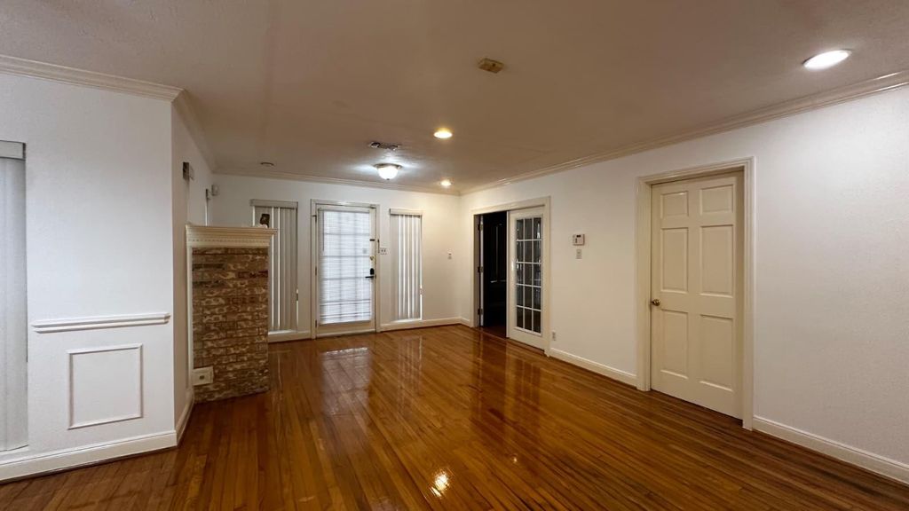 3323 Cloverdale Street, Houston, TX 77025
