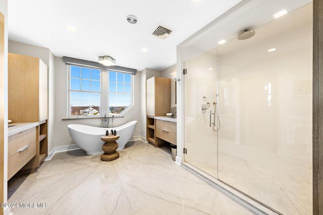 1437 Ocean Avenue, Mantoloking, NJ 08738