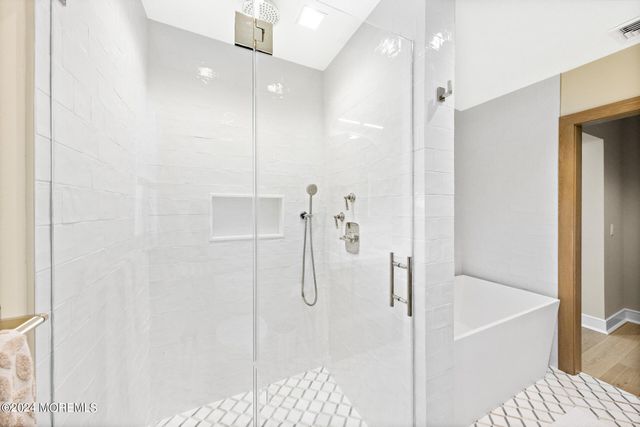 1437 Ocean Avenue, Mantoloking, NJ 08738
