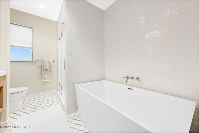 1437 Ocean Avenue, Mantoloking, NJ 08738