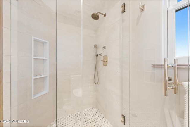 1437 Ocean Avenue, Mantoloking, NJ 08738