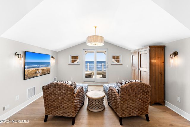 1437 Ocean Avenue, Mantoloking, NJ 08738