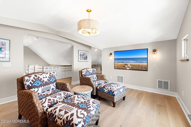 1437 Ocean Avenue, Mantoloking, NJ 08738
