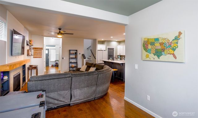 3823 Westar Avenue SW, Bremerton, WA 98312