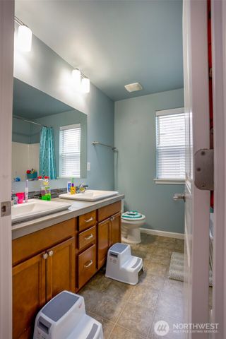 3823 Westar Avenue SW, Bremerton, WA 98312