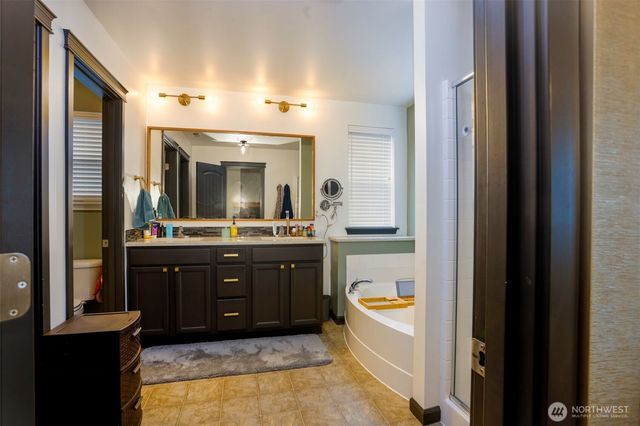 3823 Westar Avenue SW, Bremerton, WA 98312