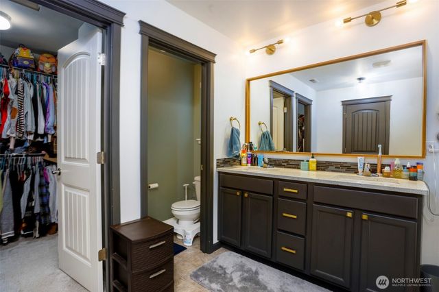 3823 Westar Avenue SW, Bremerton, WA 98312