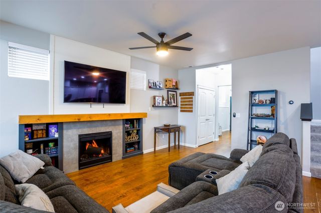 3823 Westar Avenue SW, Bremerton, WA 98312