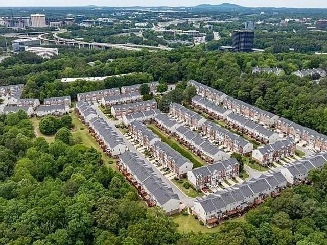 3513 Chattahoochee Summit Lane SE 25, Atlanta, GA 30339