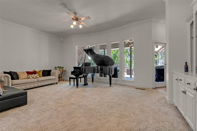 412 W Sunset Court, Catoosa, OK 74015