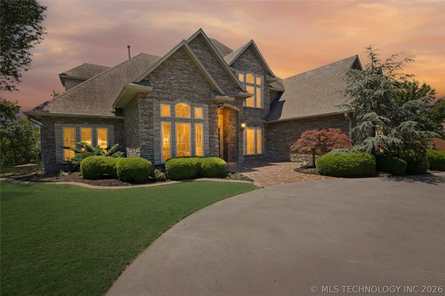 412 W Sunset Court, Catoosa, OK 74015