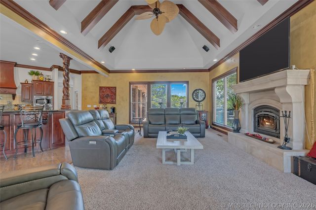 412 W Sunset Court, Catoosa, OK 74015