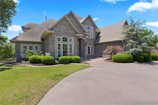 412 W Sunset Court, Catoosa, OK 74015