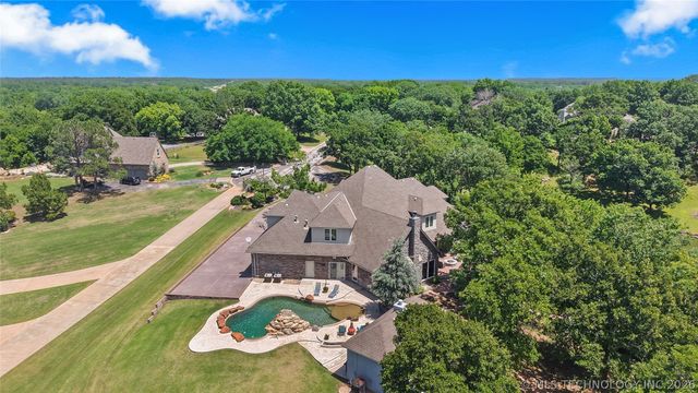 412 W Sunset Court, Catoosa, OK 74015