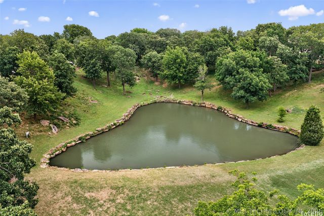 412 W Sunset Court, Catoosa, OK 74015