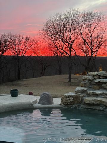 412 W Sunset Court, Catoosa, OK 74015