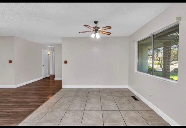 2265 E Herndon Avenue, Fresno, CA 93720