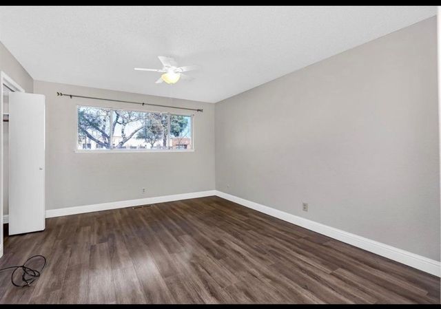 2265 E Herndon Avenue, Fresno, CA 93720