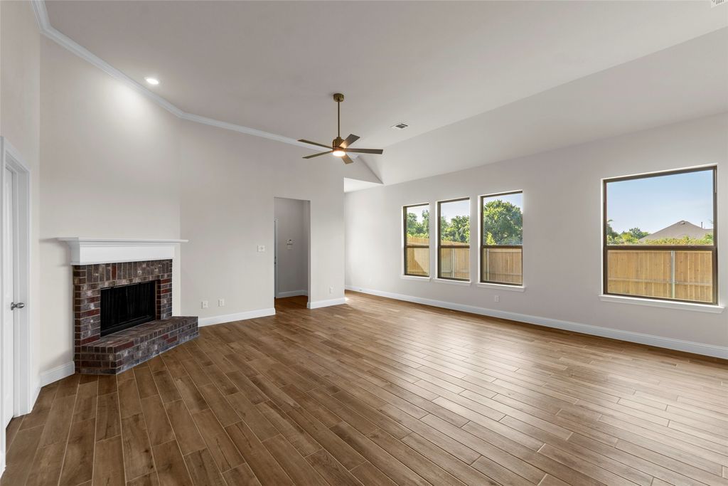 111 WATERCREST Lane, Glenn Heights, TX 75154 — photo 5