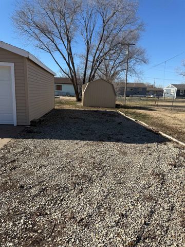 1518 Haven Ave, Salina, KS 67401