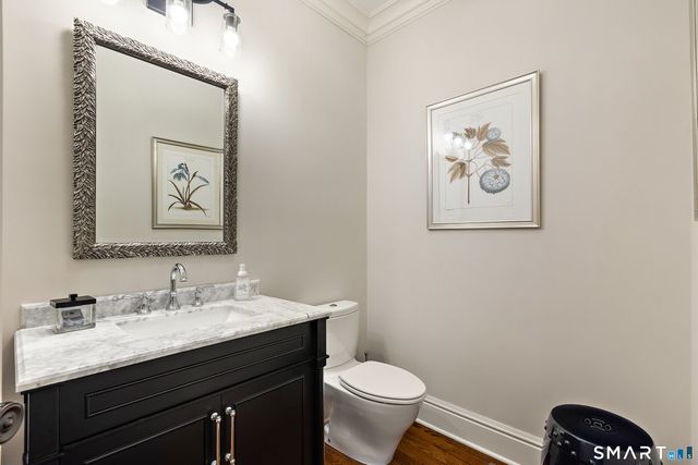 5 Aspetuck Glen, Weston, CT 06883
