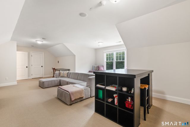 5 Aspetuck Glen, Weston, CT 06883